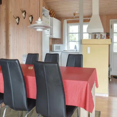 Casa de Férias Three-bedroom In Saby Sæby